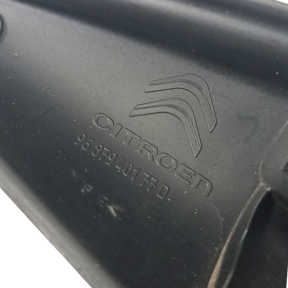 Acabamento interno retrovisor direito Citroen Aircross 2018 4