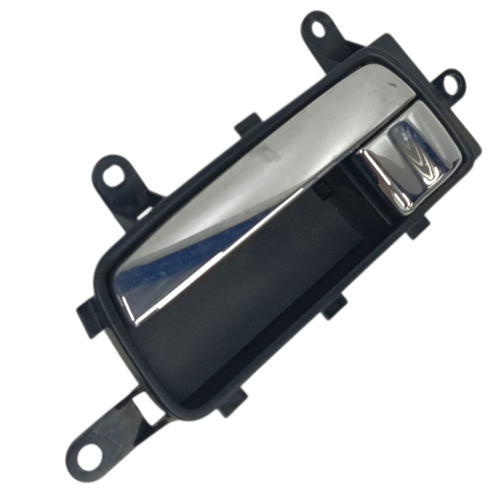 Maçaneta interna porta dianteira esquerda nissan sentra 2010