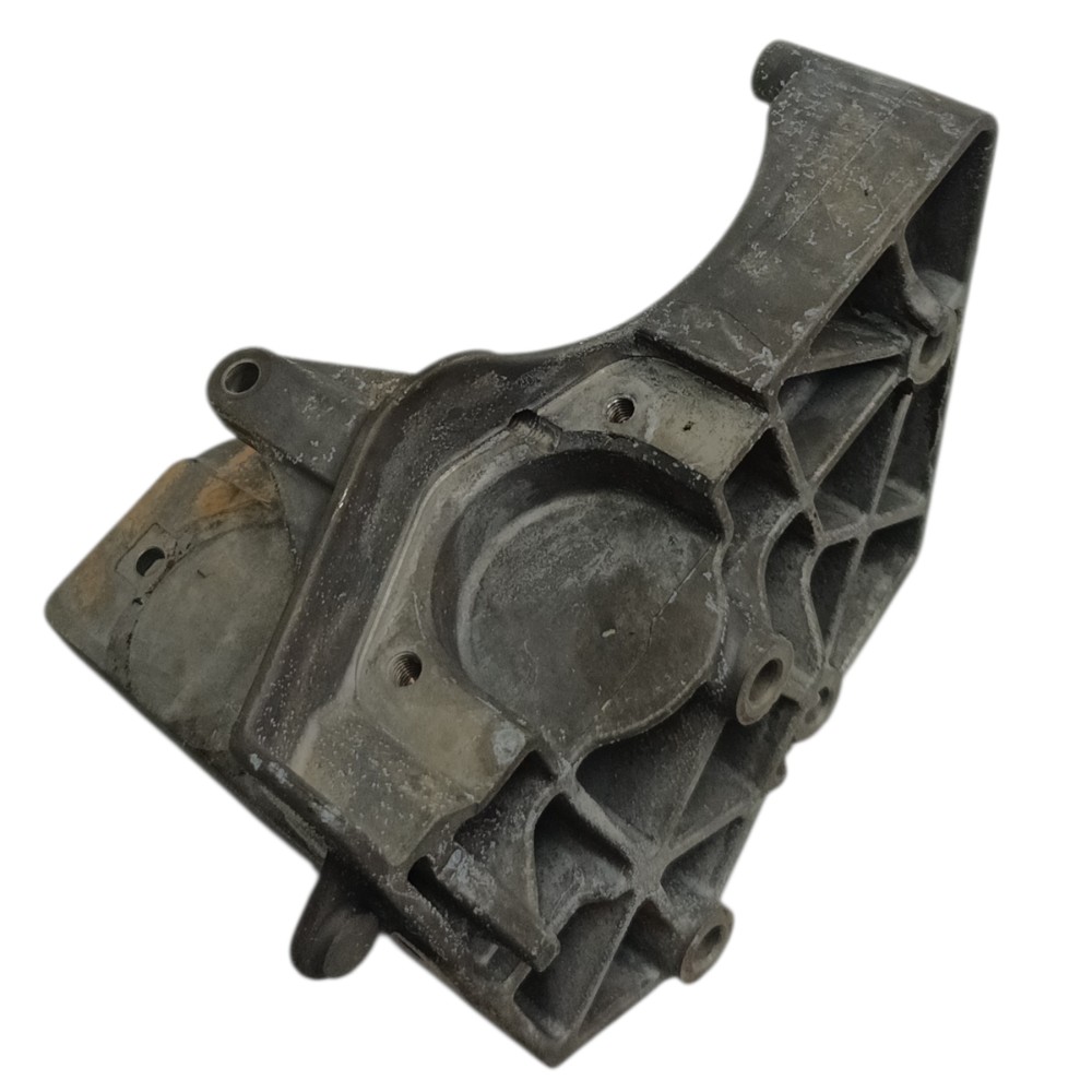 Suporte compressor bomba direção Fiat Palio strada 1.8 2010 2