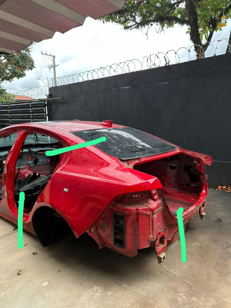 Lateral traseira esquerda carroceria Jaguar xe 2018 2019 1