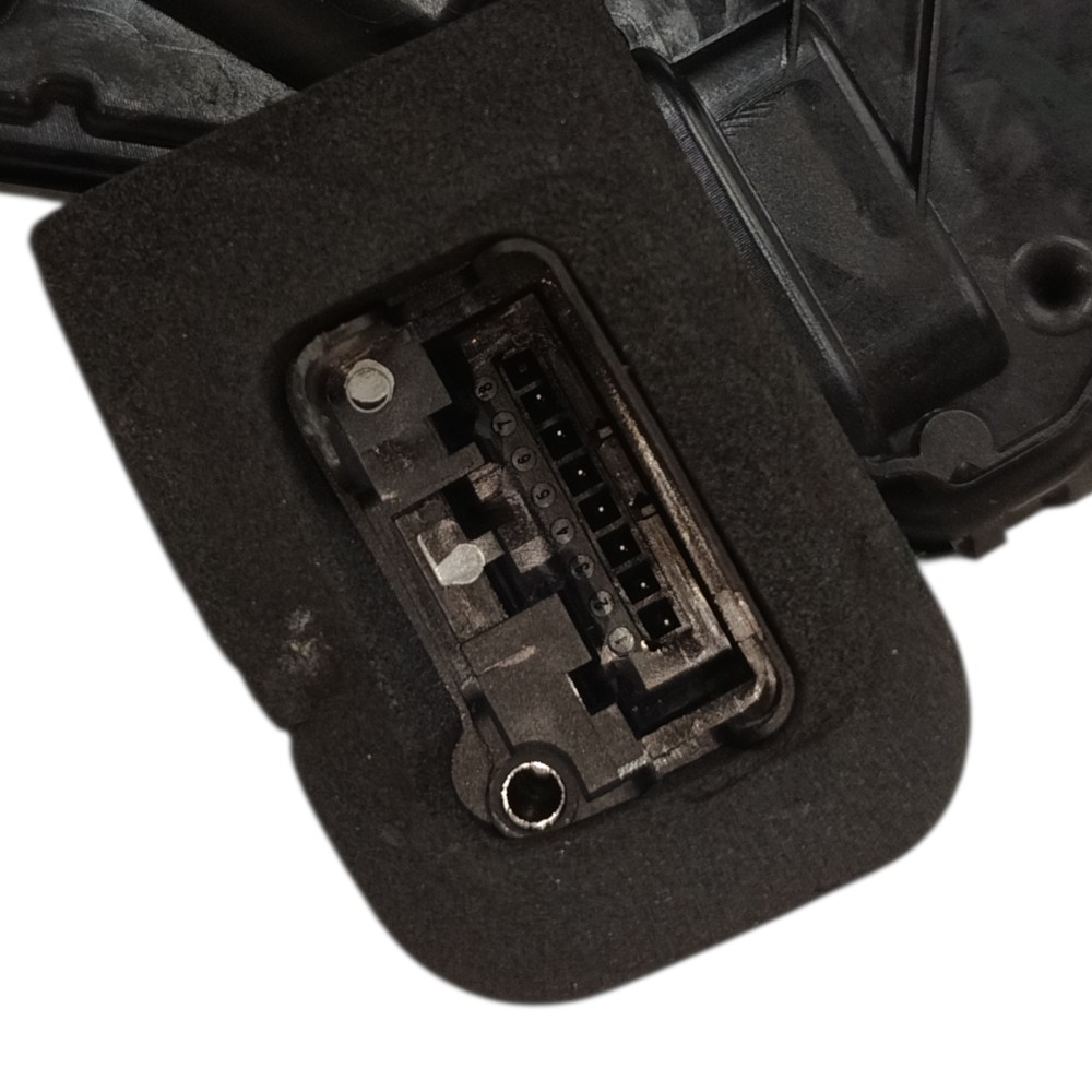 Fechadura porta traseira esquerda VW Polo 2018 2019 2020 21 4