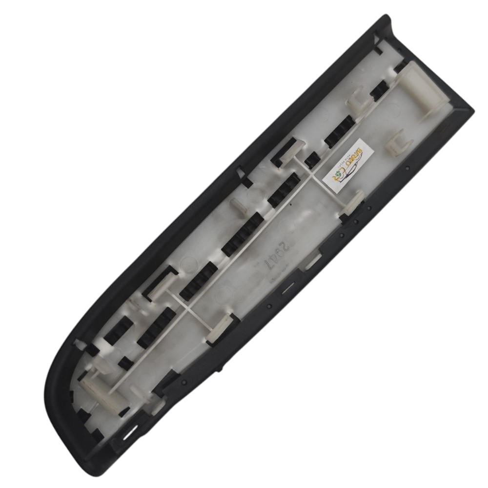 Apoio braço porta traseira esquerda nissan sentra 2009 2010 4