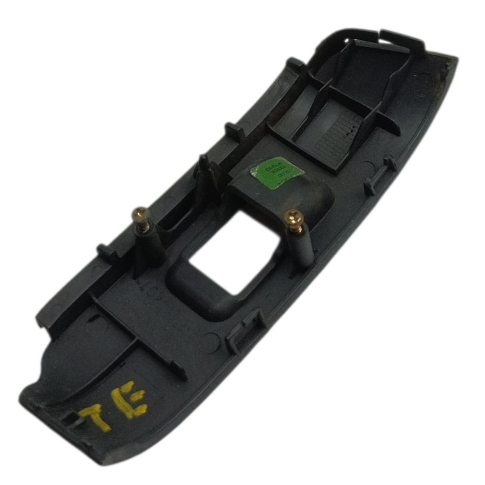 Moldura Botão Vidro Traseiro Esquerdo Honda Fit 2003 2004 05 3