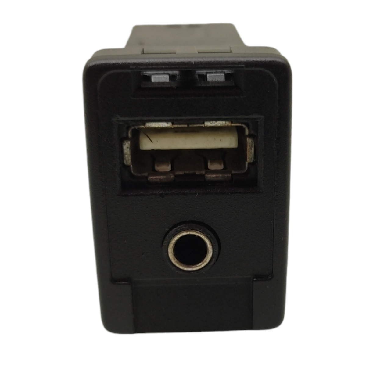 Entrada Usb Aux Painel Toyota Corolla 2016 2017 2018 2019 1