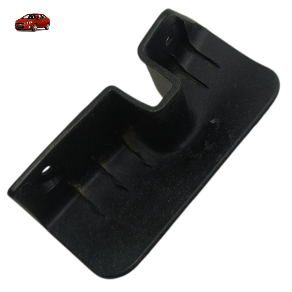 Acabamento Lameiro traseiro direito GM Sonic 2014 2013 2012