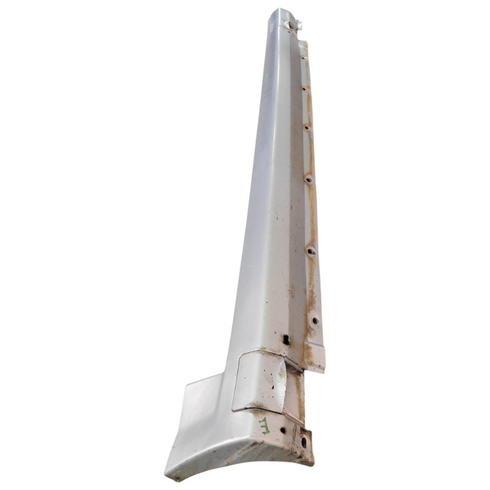 Spoiler saia lateral esquerda VW Santana 2000 2001 2002 2003 2