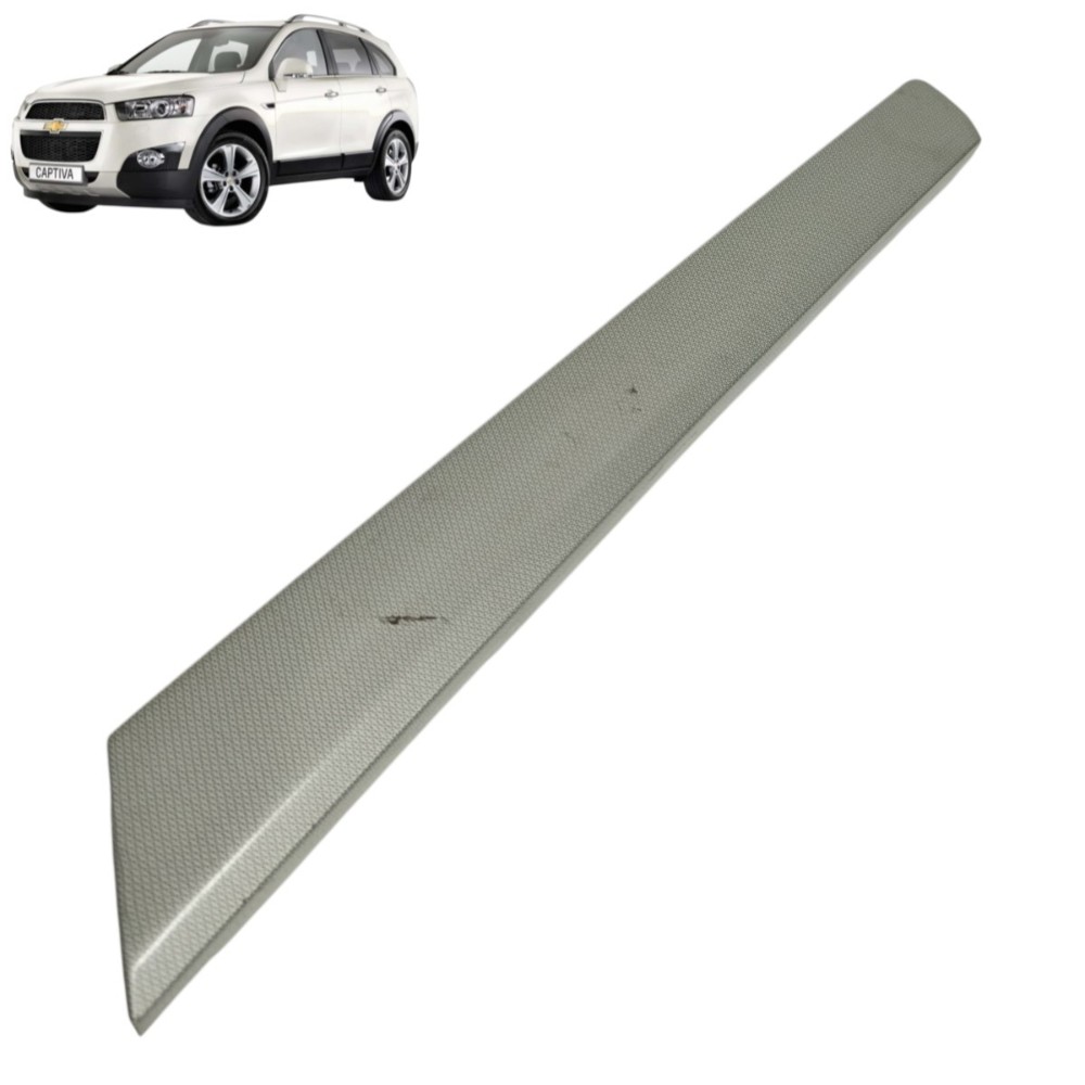 Friso moldura forro porta traseira direita gm Captiva 2012 2013