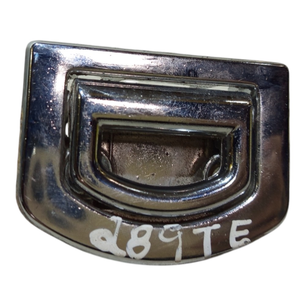 Gancho Puxador Porta Malas Passat 2001 Á 2004