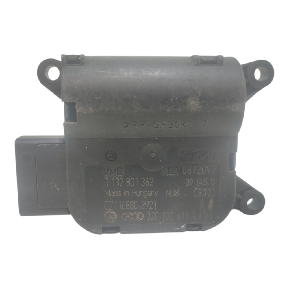 Motor Atuador Caixa Ar Condicionado Passat 2001 Á 2005 Xx