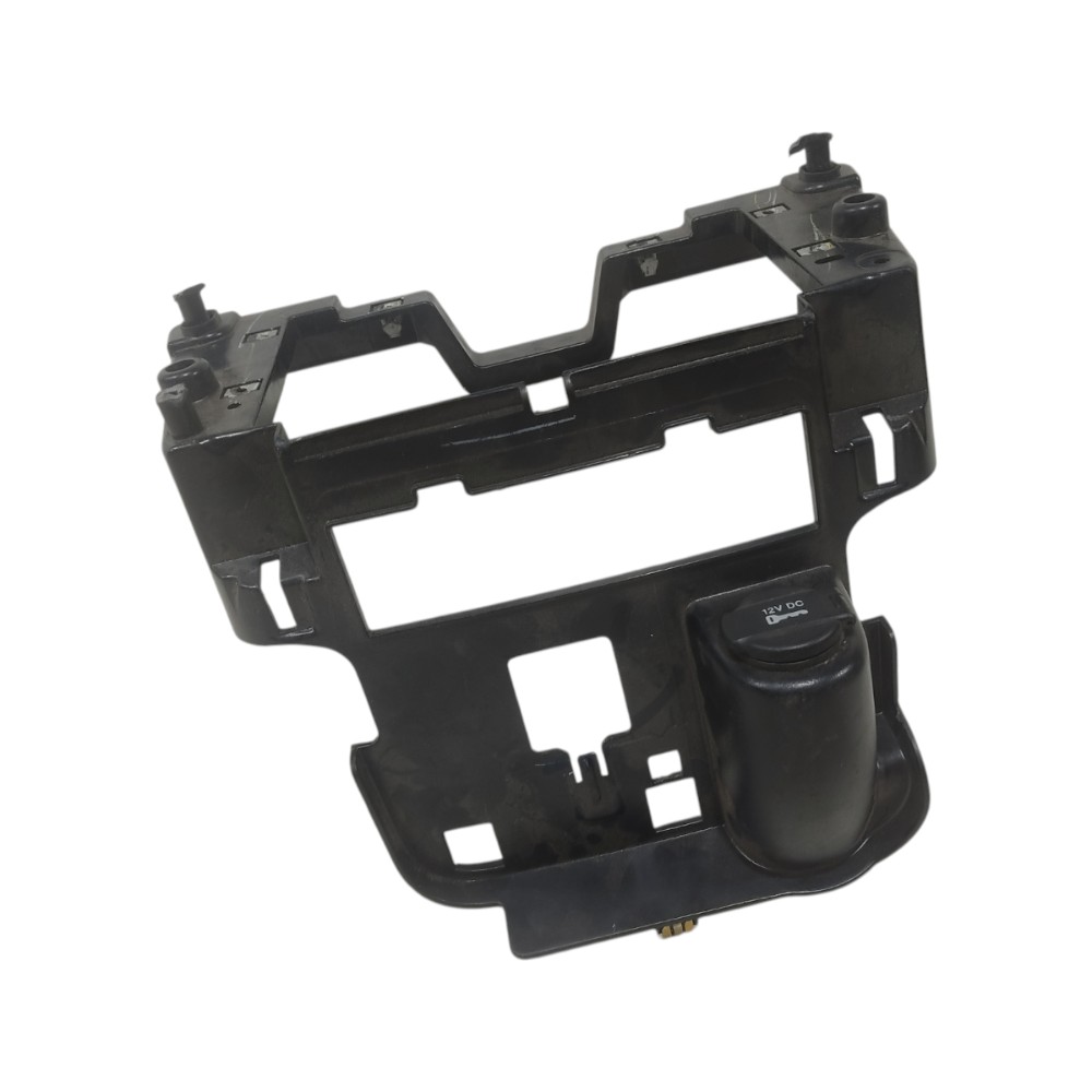 Moldura Painel Tomada 12v Fiat Freemont 2012 2013 2014 2015