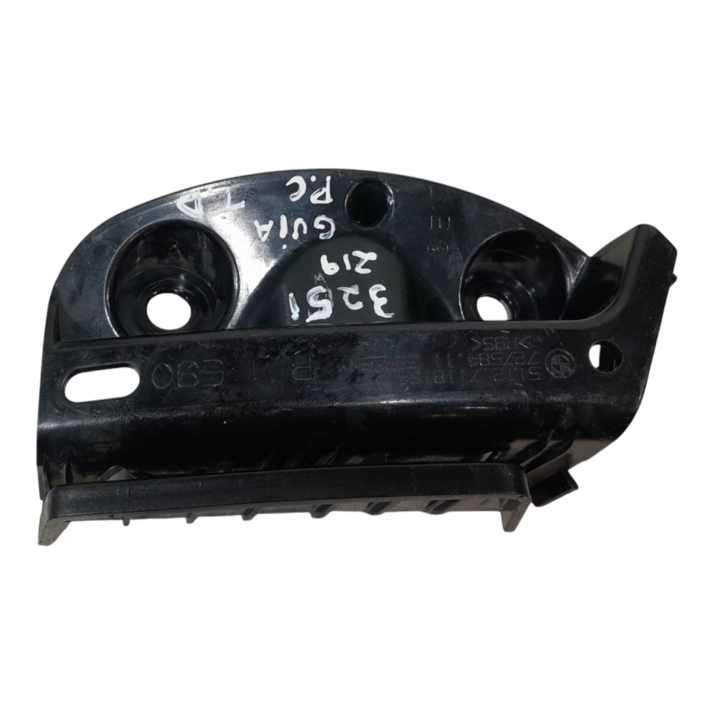 Guia Parachoque Traseiro Direito Bmw 325i 2009/2012