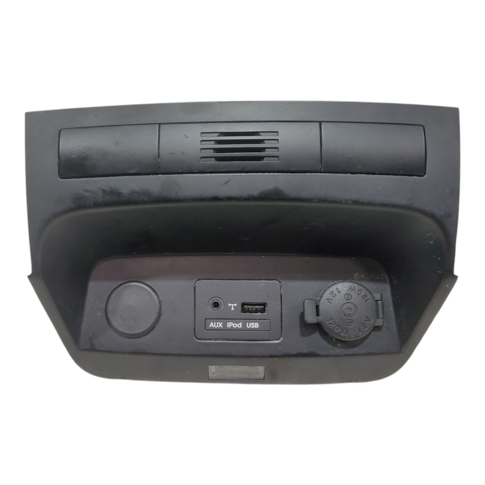 Moldura Acendedor Entrada Usb Kia Sorento 2011 Á 2015 Xx