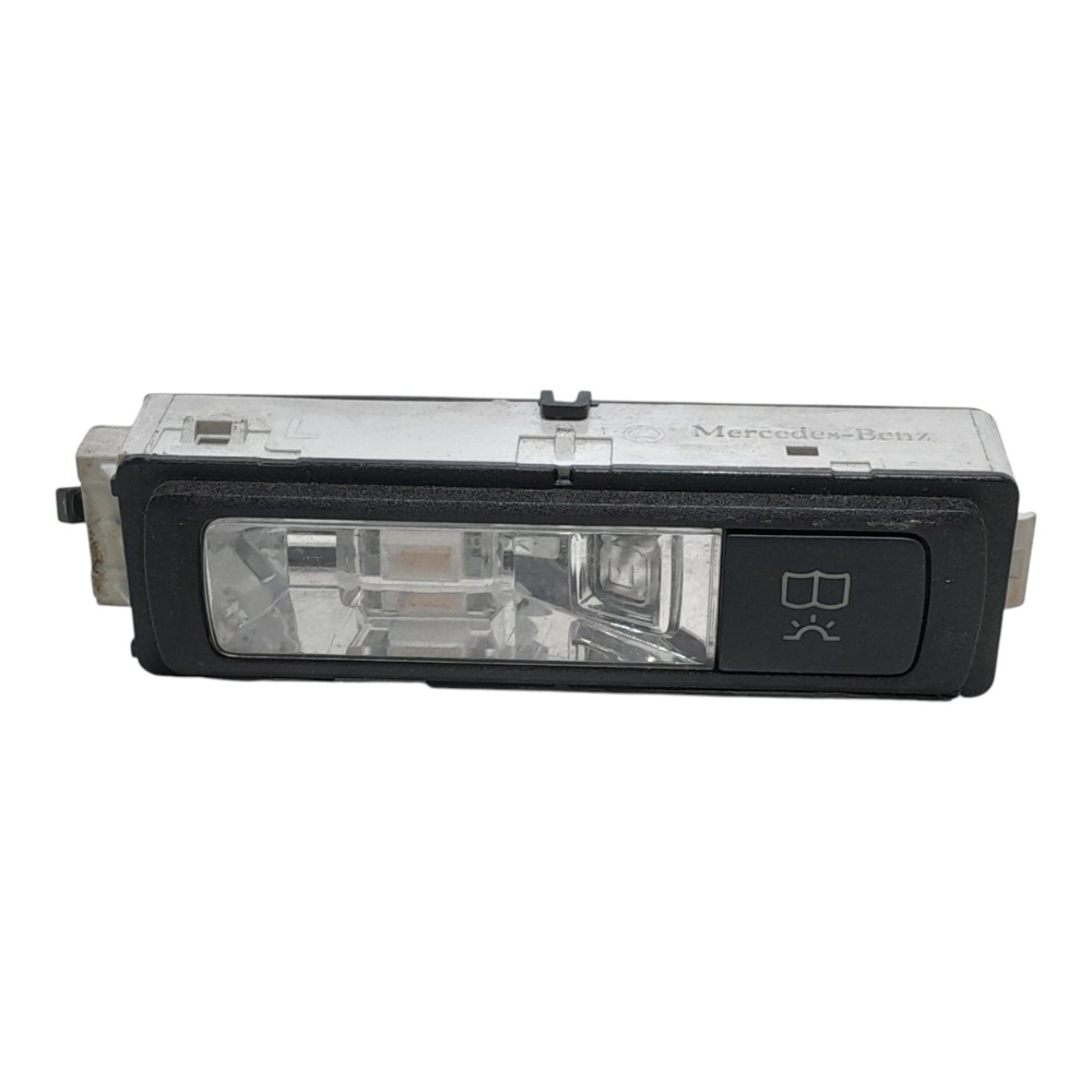 Luz Teto Cortesia Traseira Esquerda C250 2015/2018 Xx