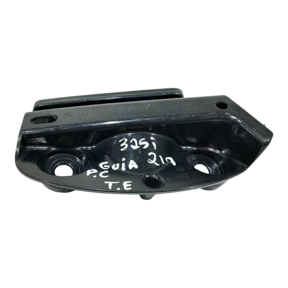 Guia Parachoque Traseiro Esquerdo Bmw 325i 2006 Á 2012 Xx