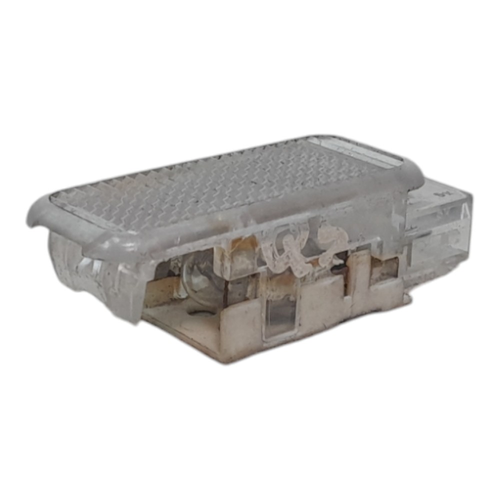 Luz Cortesia Porta Luvas Audi Q5 2010 Á 2013 Xx