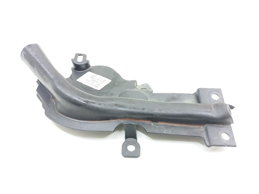 Acabamento Esquerdo Capô  Bmw 320i 2.0 G20 2020 7419383