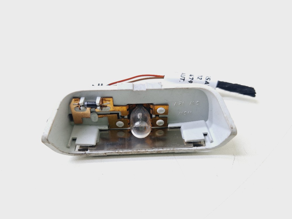 Luz Cortesia Porta Dianteira Esquerdo Vw Passat 2.0 2012