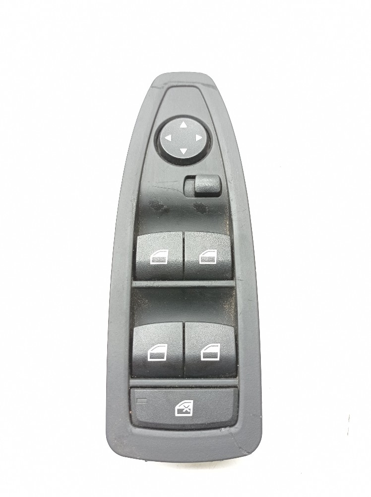 Botão Vidro Dianteiro Esquerdo Bmw 125i 2.0 2013 2014