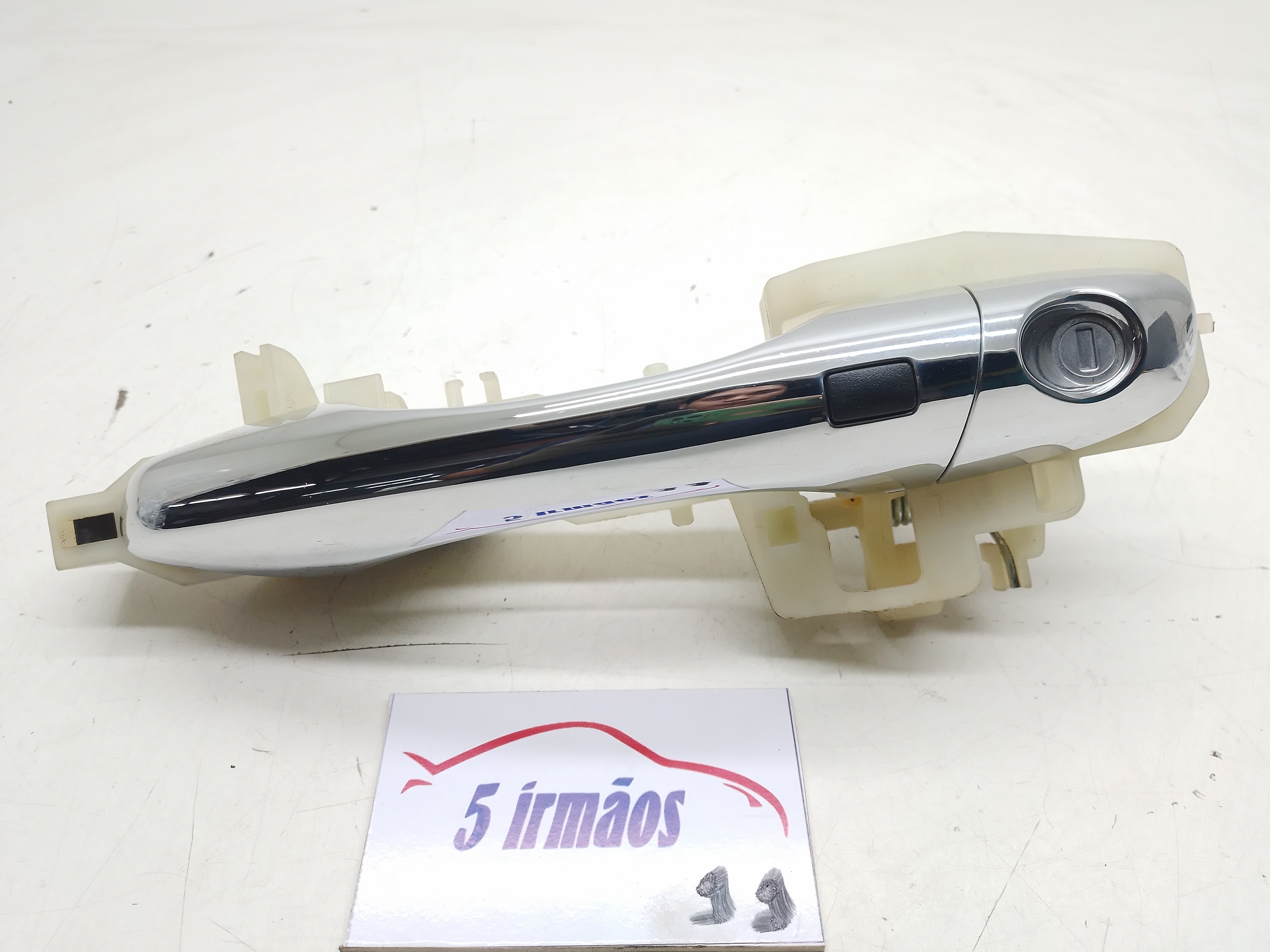 Maçaneta Externa Dianteira Esquerda Kia Sorento 2.4 2018 Dianteira