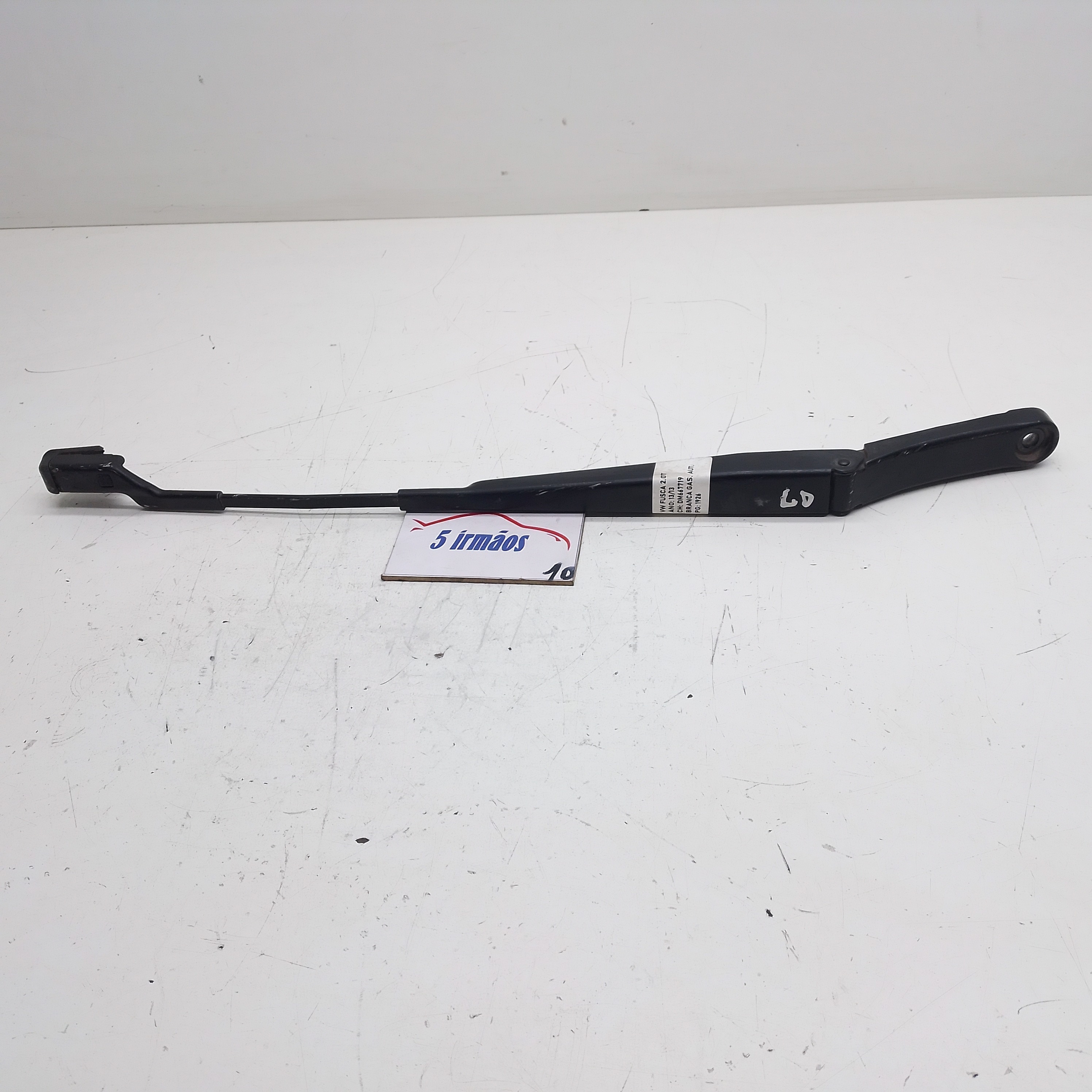 Braço Limpador Parabrisa Direito Vw Fusca Tsi 2.0 2013 Direito
