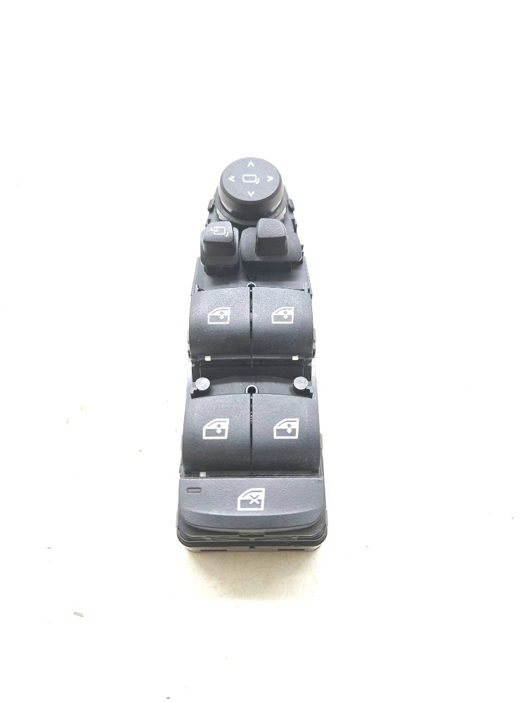 Botão Vidro Dianteiro Esquerdo Bmw 320i 2.0 2020 794878501