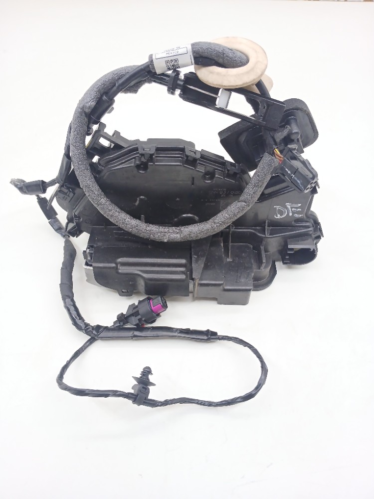 Fechadura Porta Dianteira Esquerda Vw Jetta Gli 2.0 2024