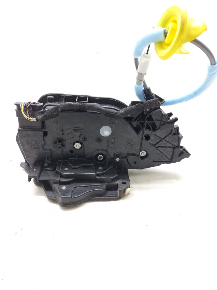 Fechadura Porta Dianteira Direita Bmw 320i 2.0 2020 2021