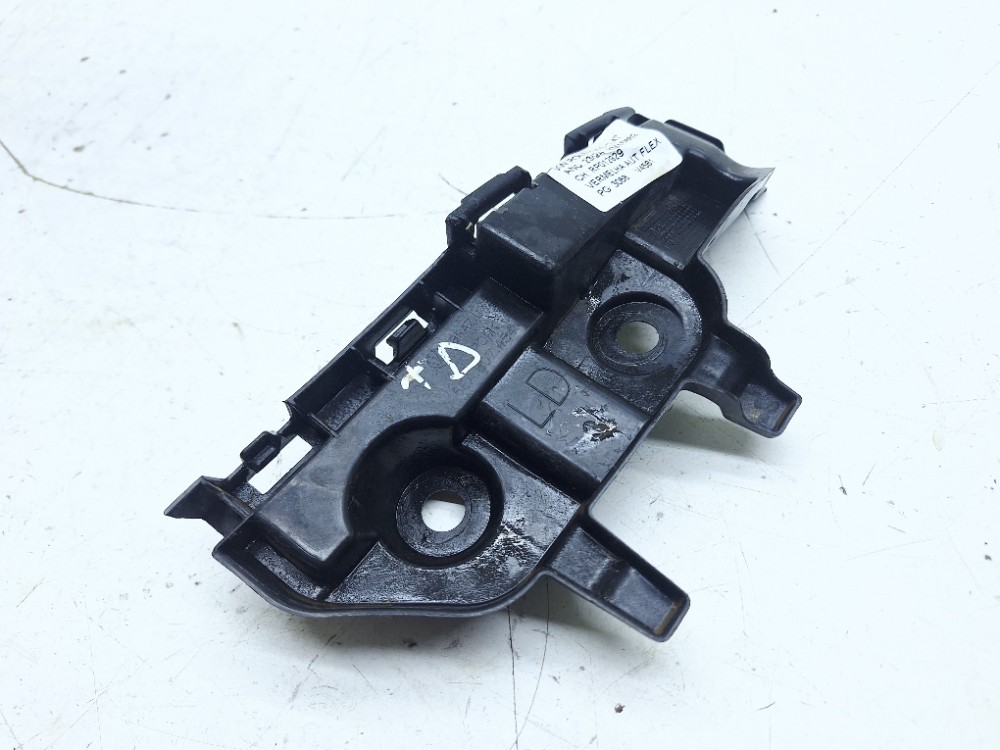 Guia Direito Parachoque Traseiro Vw Polo Gts 1.4 2024