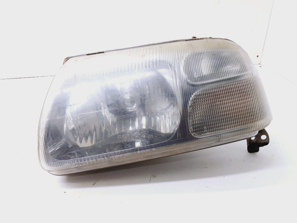Farol Esquerdo Gm Tracker 2.0 2008 P Recuperar Esquerdo/motorista