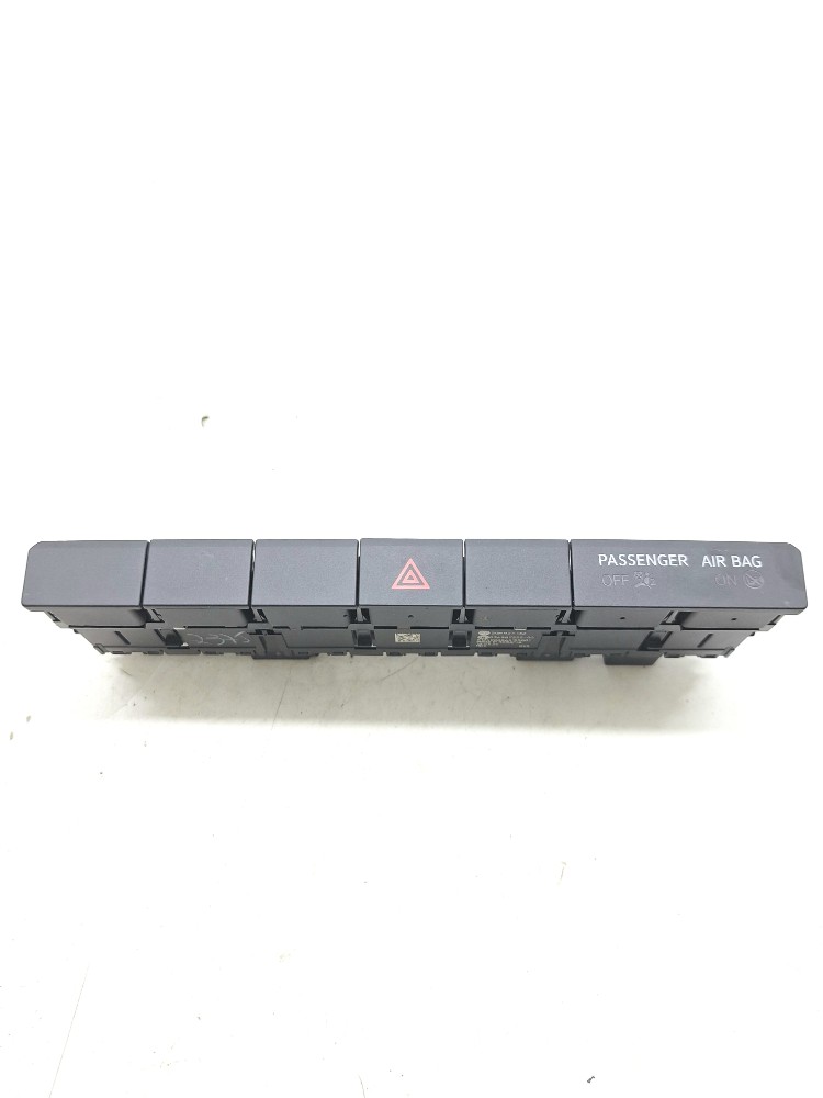 Botão Pisca Alerta Vw Tcross Tsi 1.4 2024 2025 2gm927132