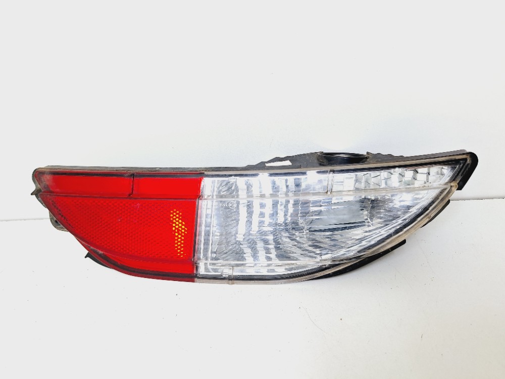 Refletor Olho Gato Traseiro Esquerdo Fiat Toro 2.0 2020 2021 Vermelho E Transparente