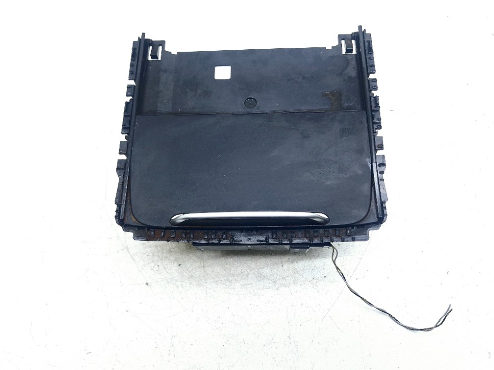 Acabamento Porta Copos Bmw 320i 2.0 2018 105495997c Preto