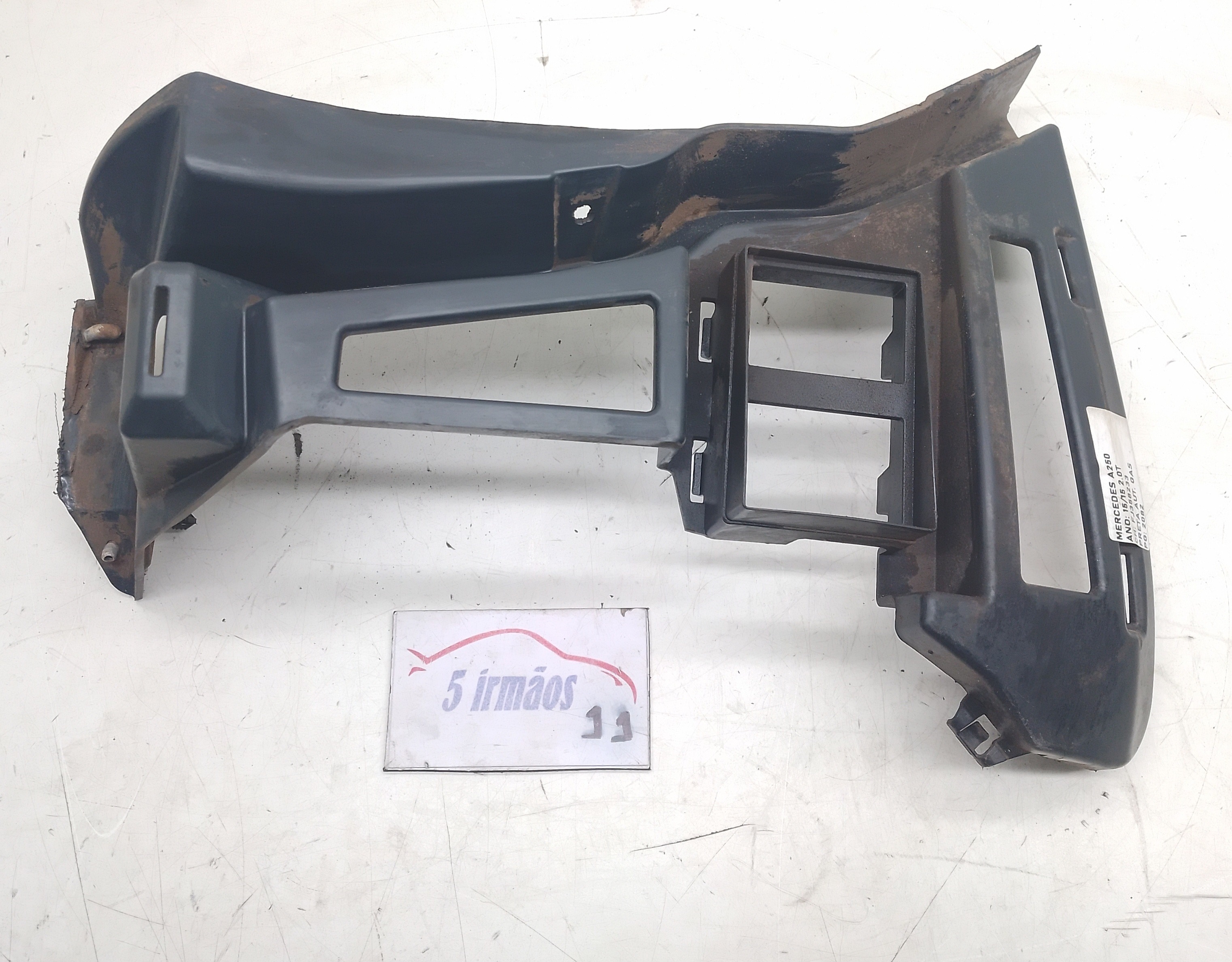 Suporte Guia Parachoque Traseiro Mercedes A250 2.0 2015
