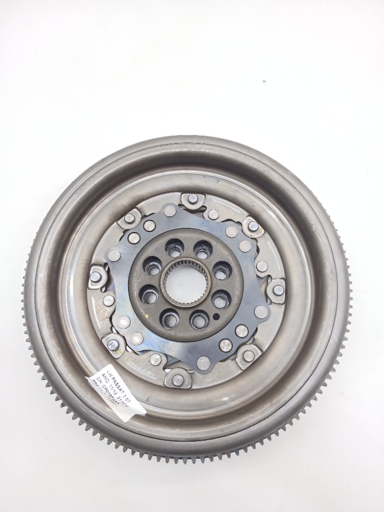 Volante Motor Vw Passat Tsi 2.0 2011 2012 06j105266ae