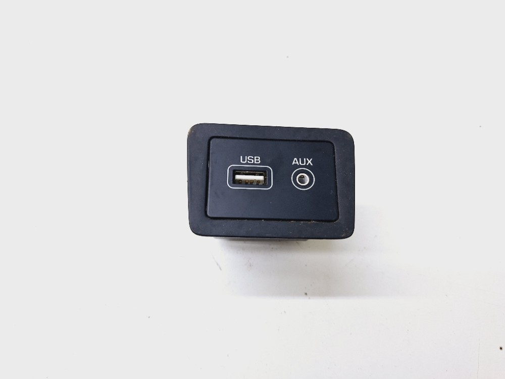 Entrada Auxiliar Usb Hyundai Santa Fé 3.3 2015 2016