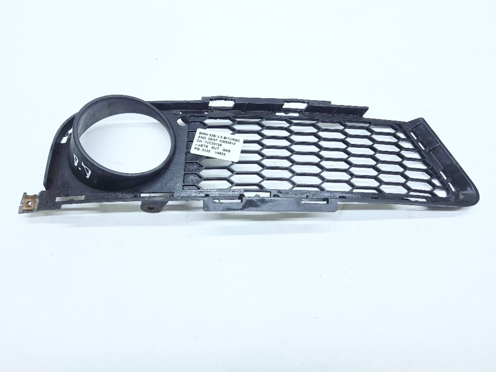 Acabamento Farol Milha Direito Bmw 335i 3.0 2007 51117906496 Preto Direito