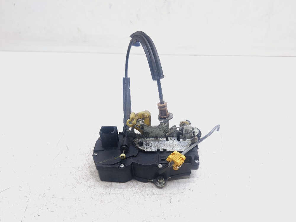 Fechadura Porta Traseira Direita Gm Captiva 2009 R25875781