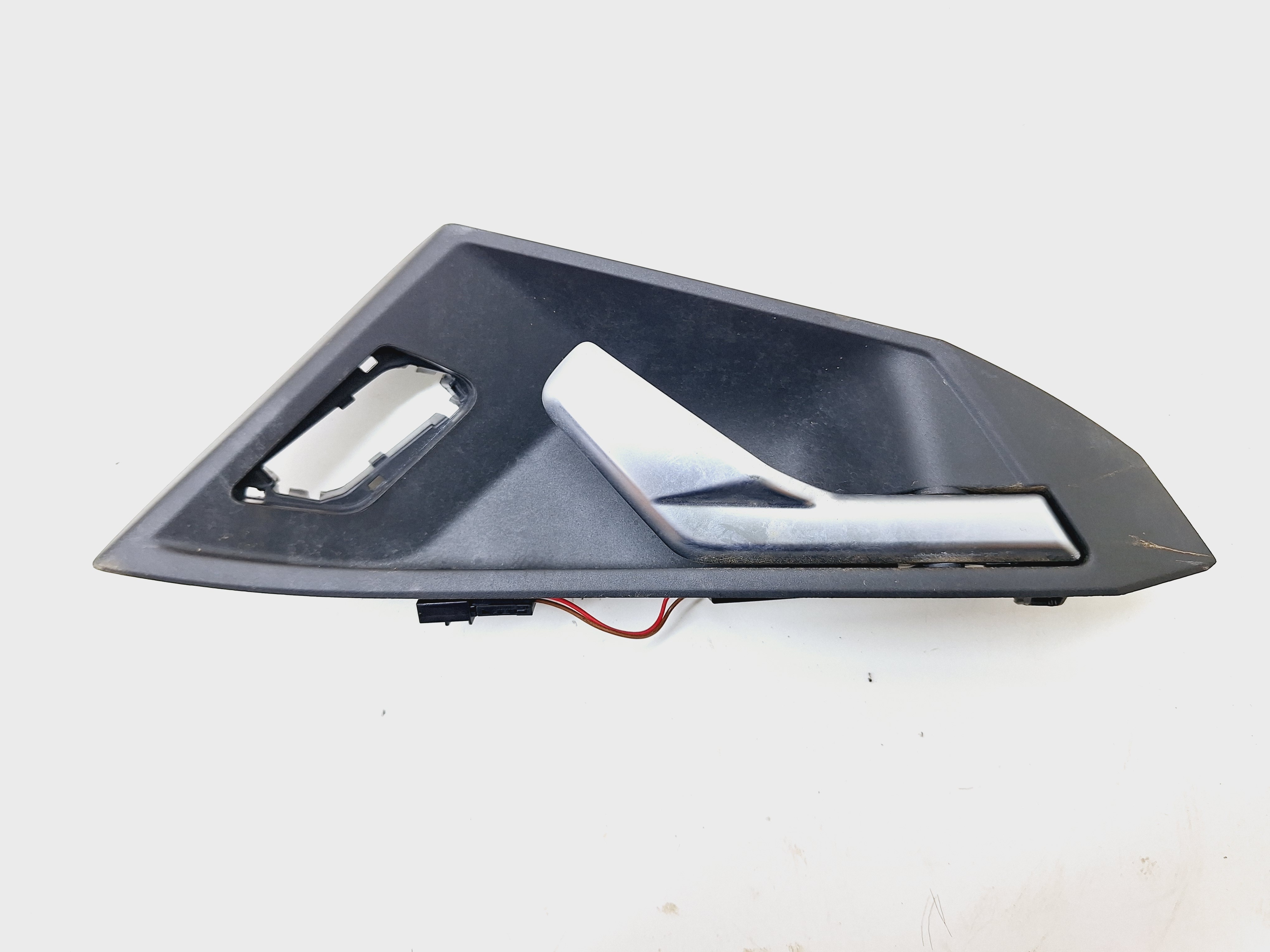 Maçaneta Dianteira Esquerda Audi A3 2.0 2021/2022 N8y0837019 Preto E Prata Dianteira