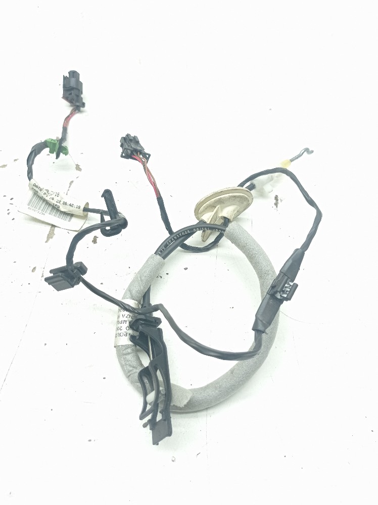 Cabo Fechadura Porta Dianteira Direita Vw Polo Tsi 1.0 2020