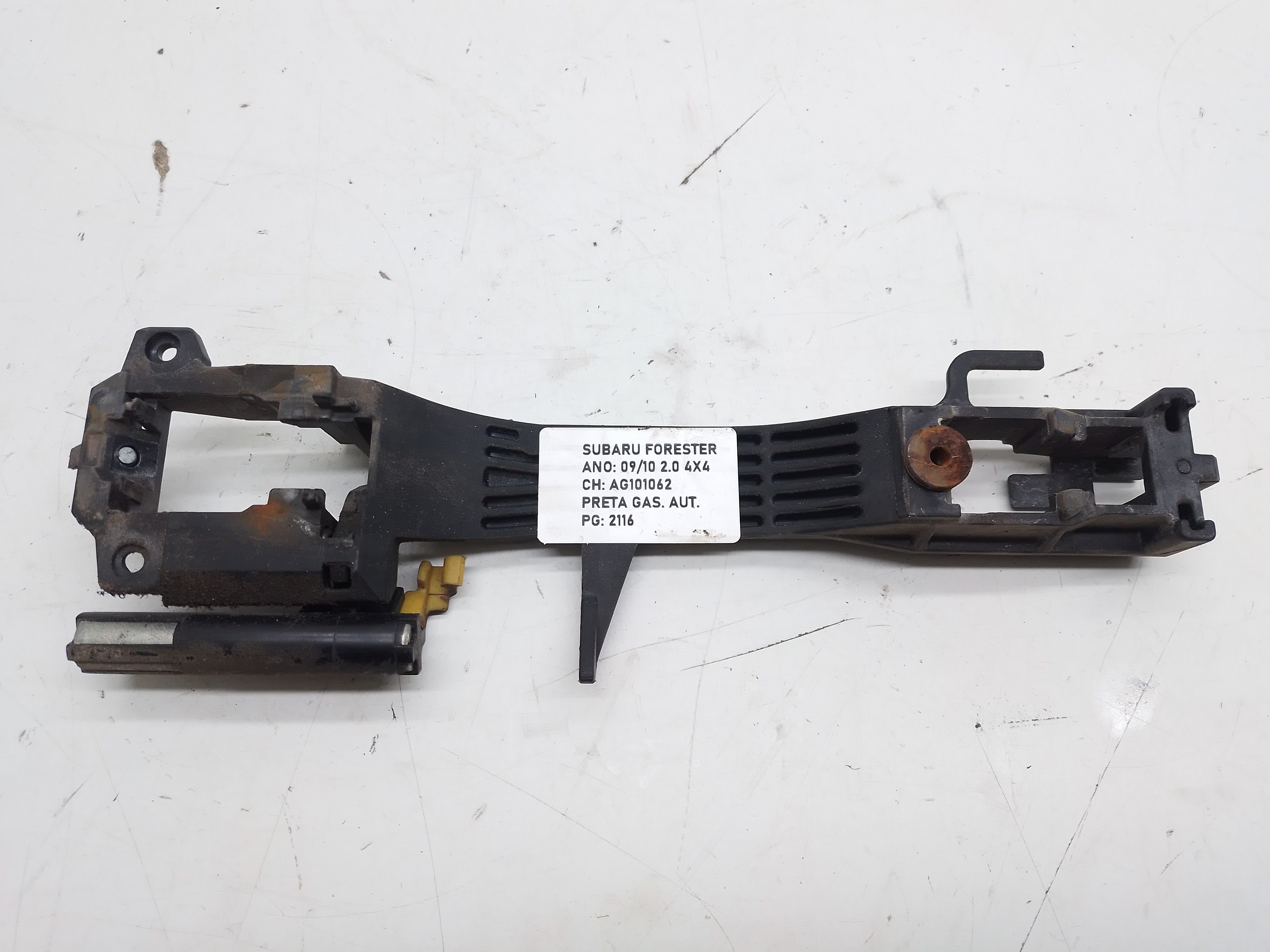 Suporte Maçaneta Dianteira Esquerda Subaru Forester 2.0 2009 Preto Dianteira