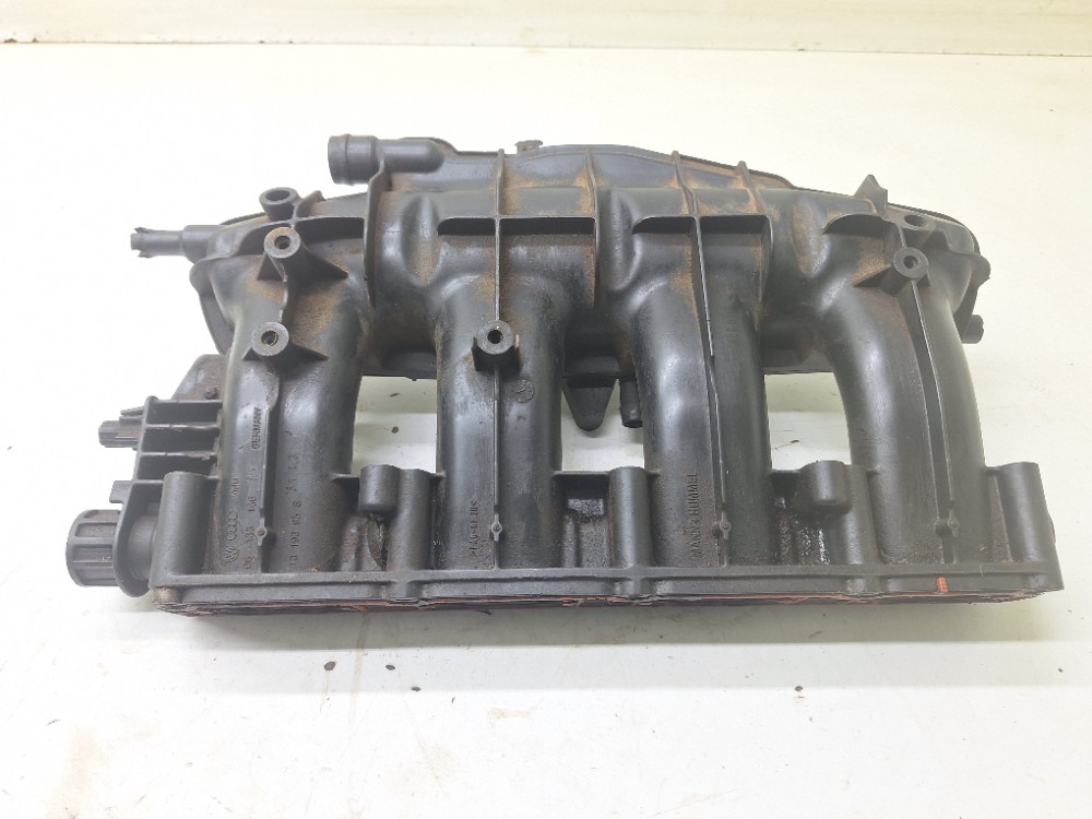 Coletor Admissão Audi A3 Tfsi 2.0t 2010 2011 06133185