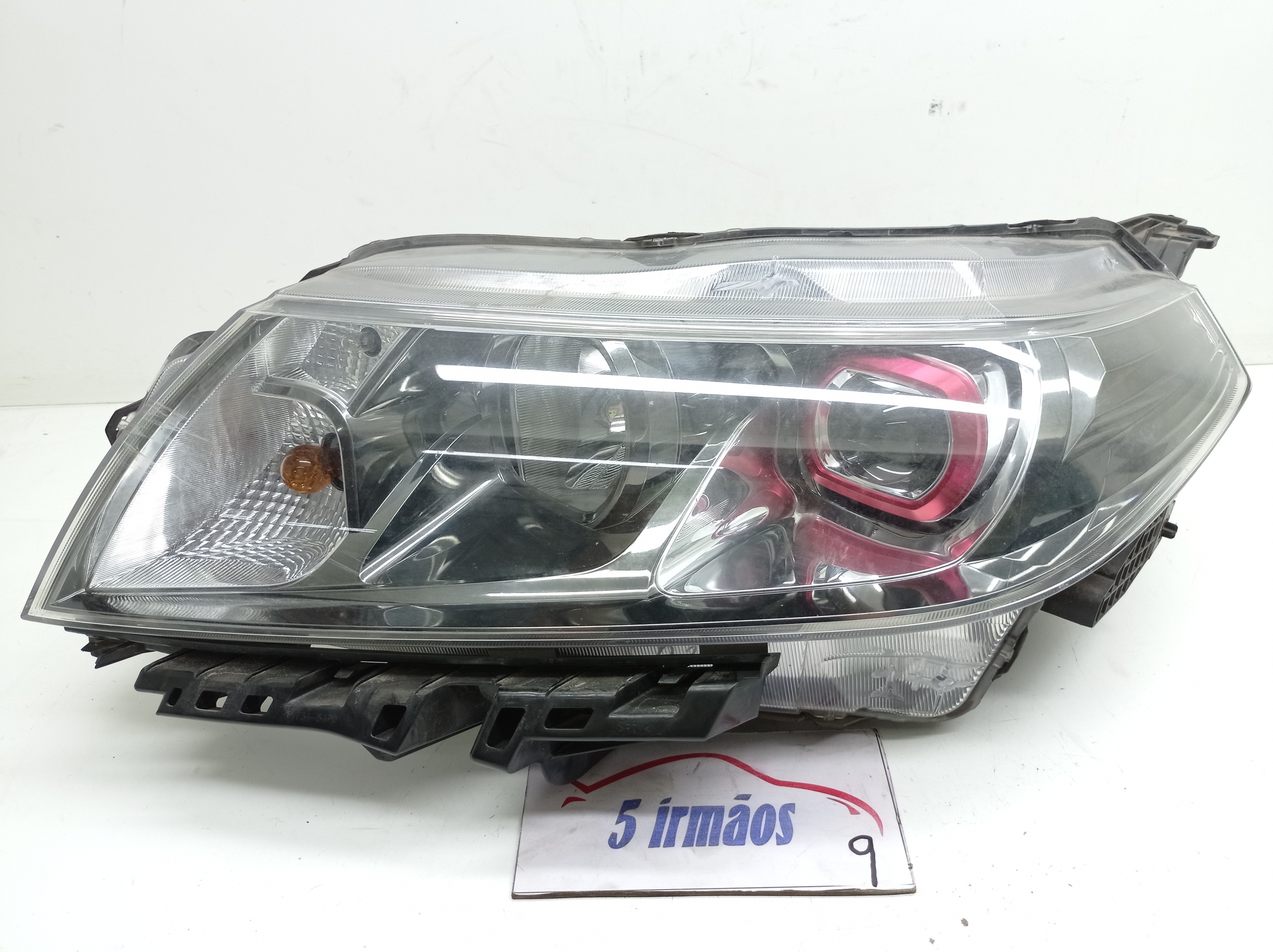Farol Esquerdo Suzuki Vitara 1.4 2016 / 2017 Esquerdo