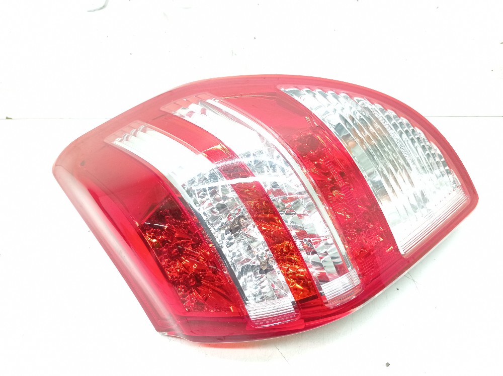 Lanterna Direita Toyota Rav4 2.4 2011 2012