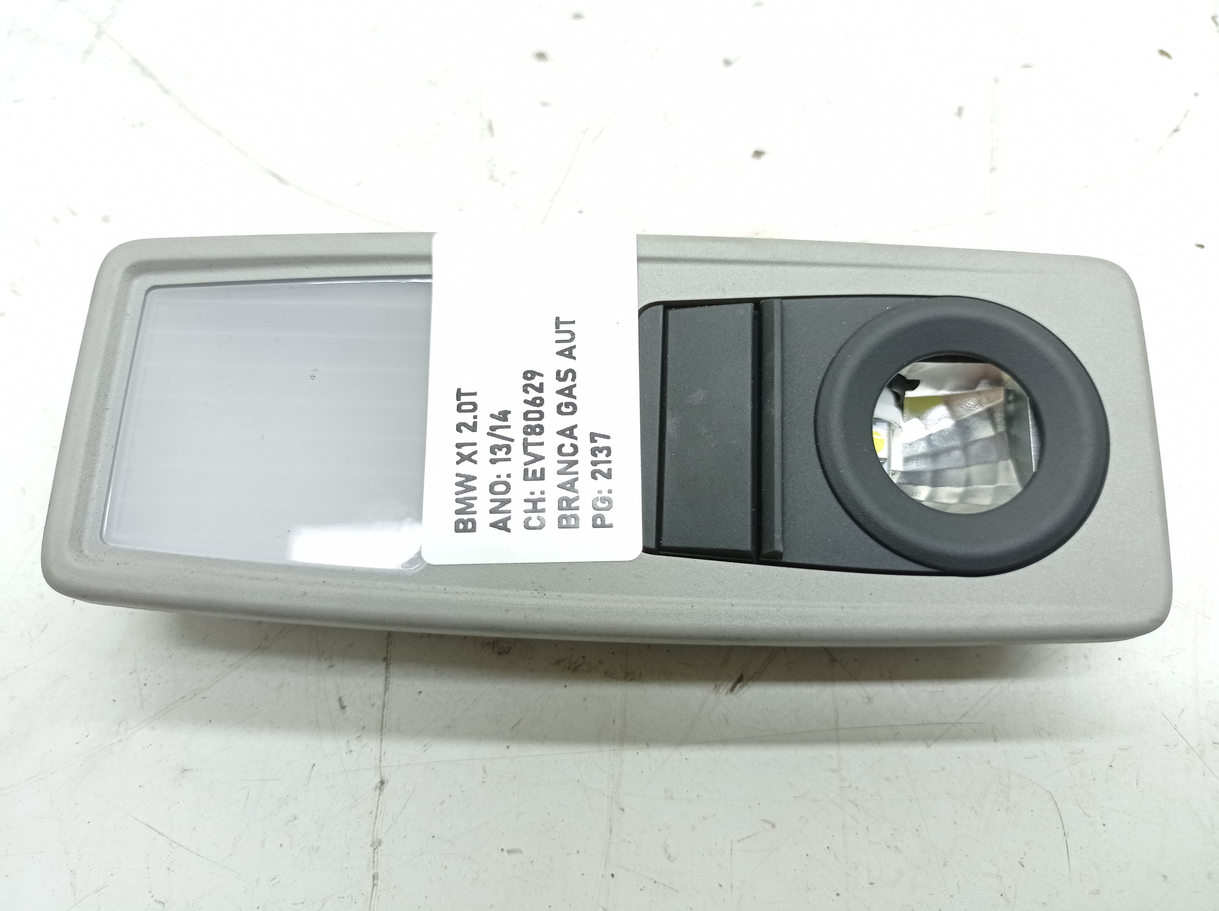 Luz Teto Cortesia Direita Bmw X1 2.0 2013 / 2014