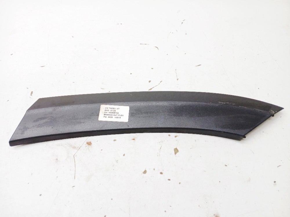 Moldura Porta Traseira Esquerda Vw Taos 1.4 Turbo 2022