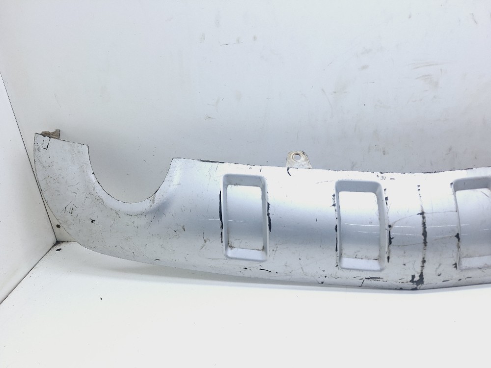 Spoiler Parachoque Traseiro Gm Captiva 2.4 2010 2011 Prateado
