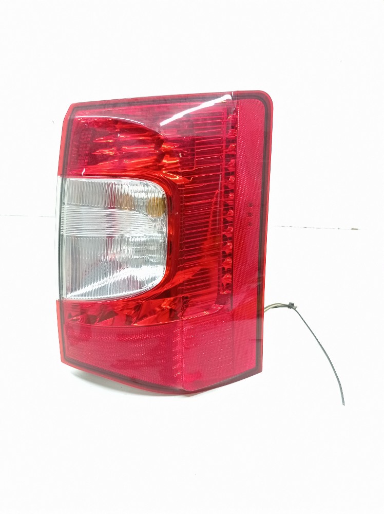 Lanterna Led Direita Chrysler Town Country 3.6 2011 2012 Direito/passageiro Vermelho