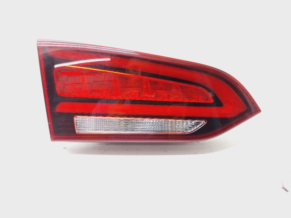 Lanterna Tampa Traseira Esquerda Hyundai Santa Fé 3.3 2016 Esquerdo/motorista