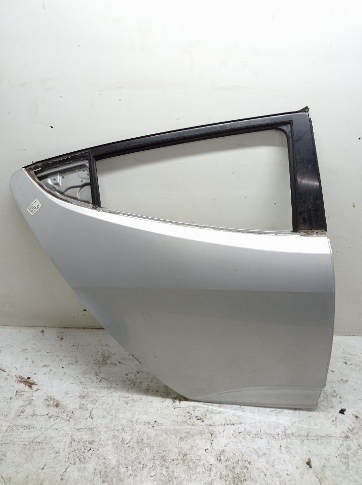 Porta Traseira Direita Hyundai Veloster 1.6 2011 2012 Traseira Direita Prateado