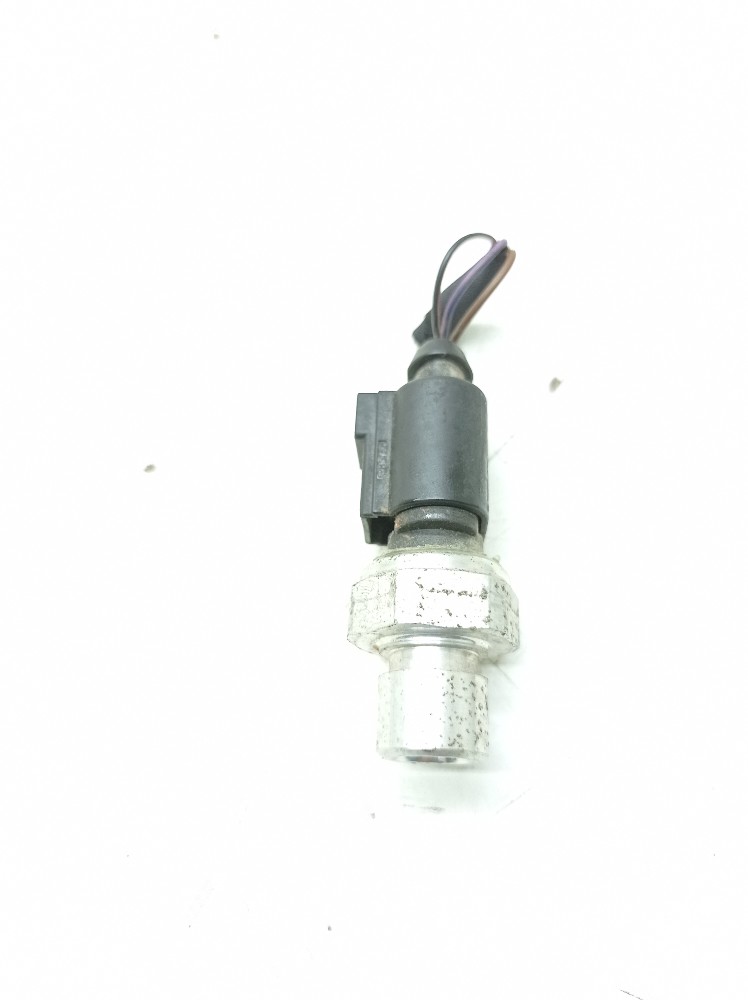 Pressostato Ar Condicionado Vw Passat 2.0 2018 8k0973703